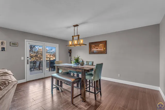 $299,900 | 3764 Southwest Deer Trail Drive, Topeka, KS 66610