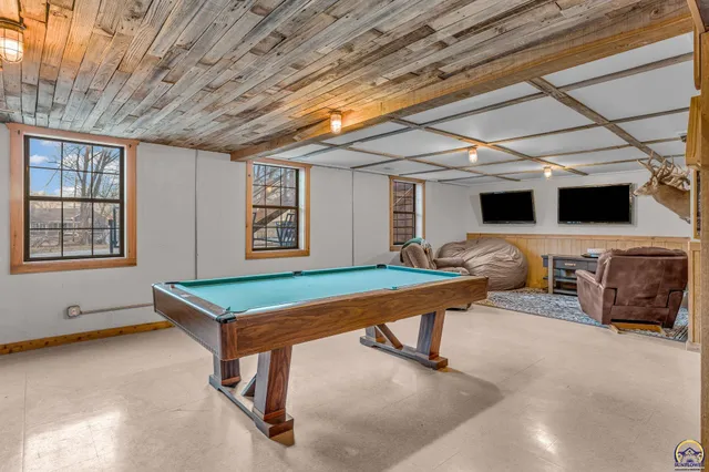 $299,900 | 3764 Southwest Deer Trail Drive, Topeka, KS 66610