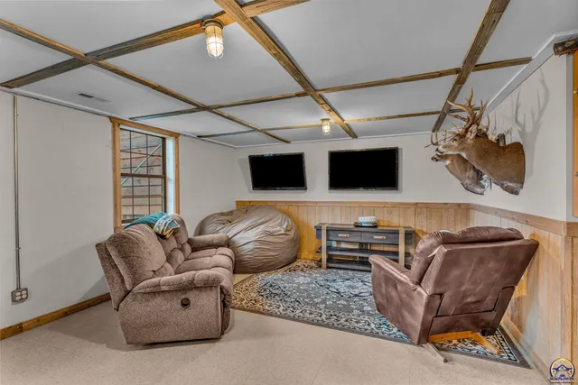 $299,900 | 3764 Southwest Deer Trail Drive, Topeka, KS 66610