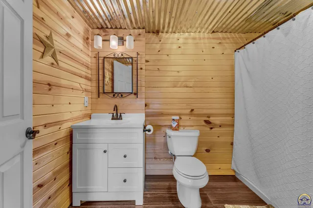 $299,900 | 3764 Southwest Deer Trail Drive, Topeka, KS 66610