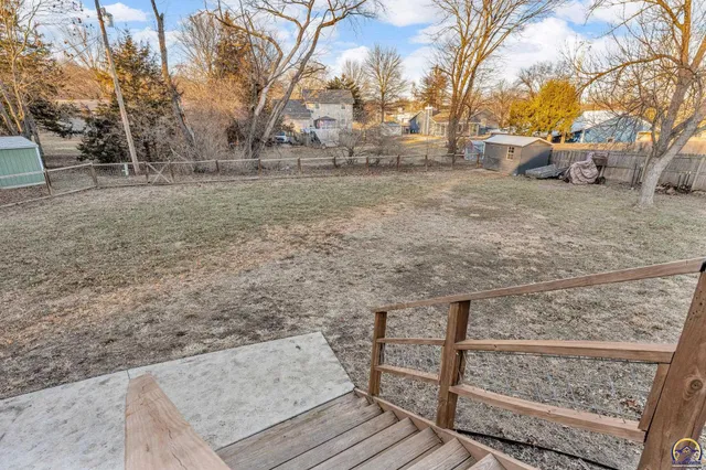 $299,900 | 3764 Southwest Deer Trail Drive, Topeka, KS 66610