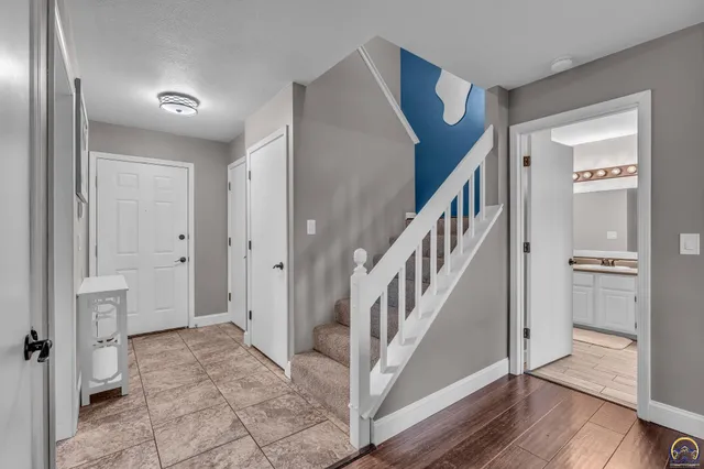 $299,900 | 3764 Southwest Deer Trail Drive, Topeka, KS 66610