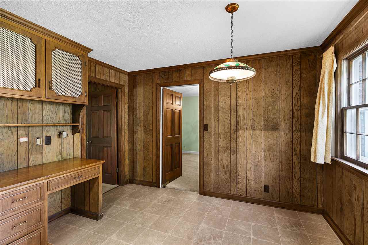 65 Reed Road Dyer, TN 38330 - Photo 25 of 25 Large eat in area and kitchen desk