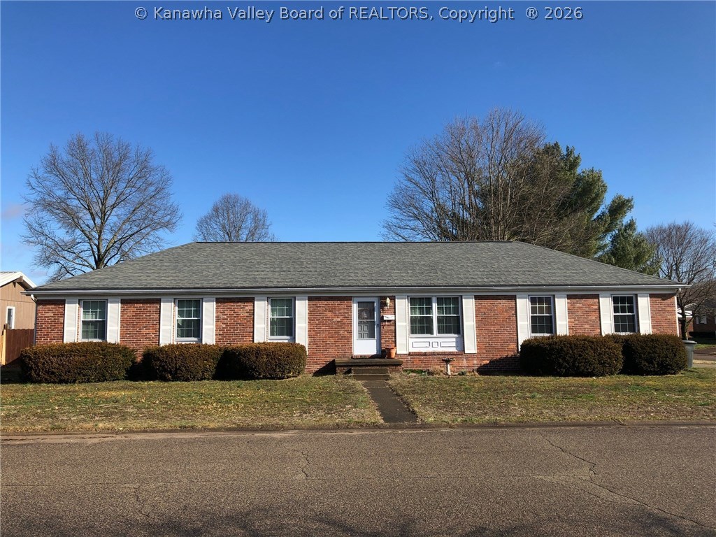 11 WAKEFIELD RD.