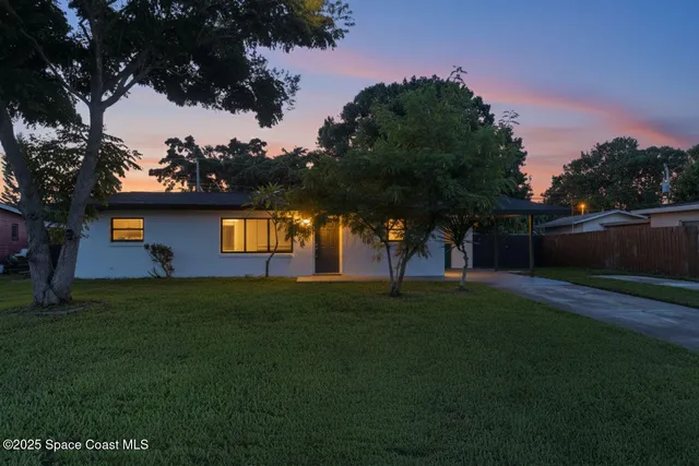$324,900 | 1940 Dawn Drive, Melbourne, FL 32935
