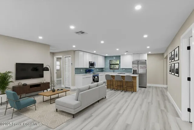 $324,900 | 1940 Dawn Drive, Melbourne, FL 32935