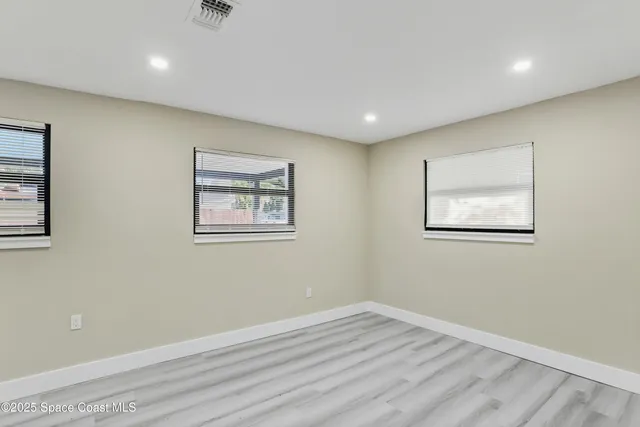 $324,900 | 1940 Dawn Drive, Melbourne, FL 32935