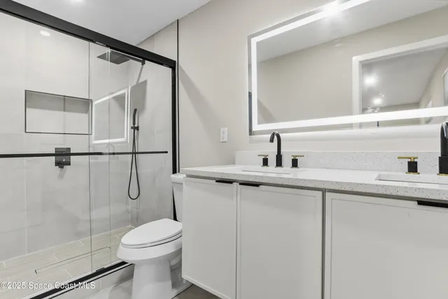 $324,900 | 1940 Dawn Drive, Melbourne, FL 32935