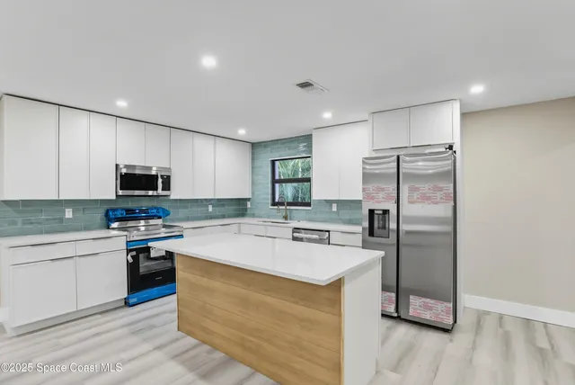 $324,900 | 1940 Dawn Drive, Melbourne, FL 32935