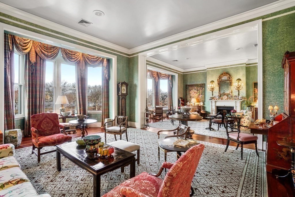 202 Beacon Street, Unit 3 Boston, MA 02116 - Photo 3 of 41