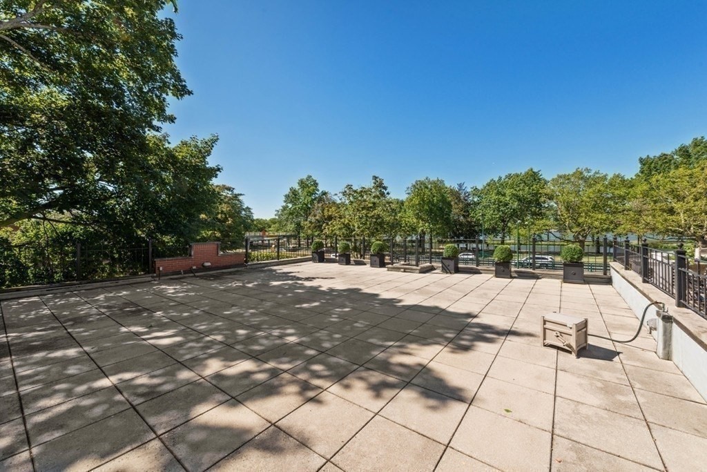 202 Beacon Street, Unit 3 Boston, MA 02116 - Photo 32 of 41