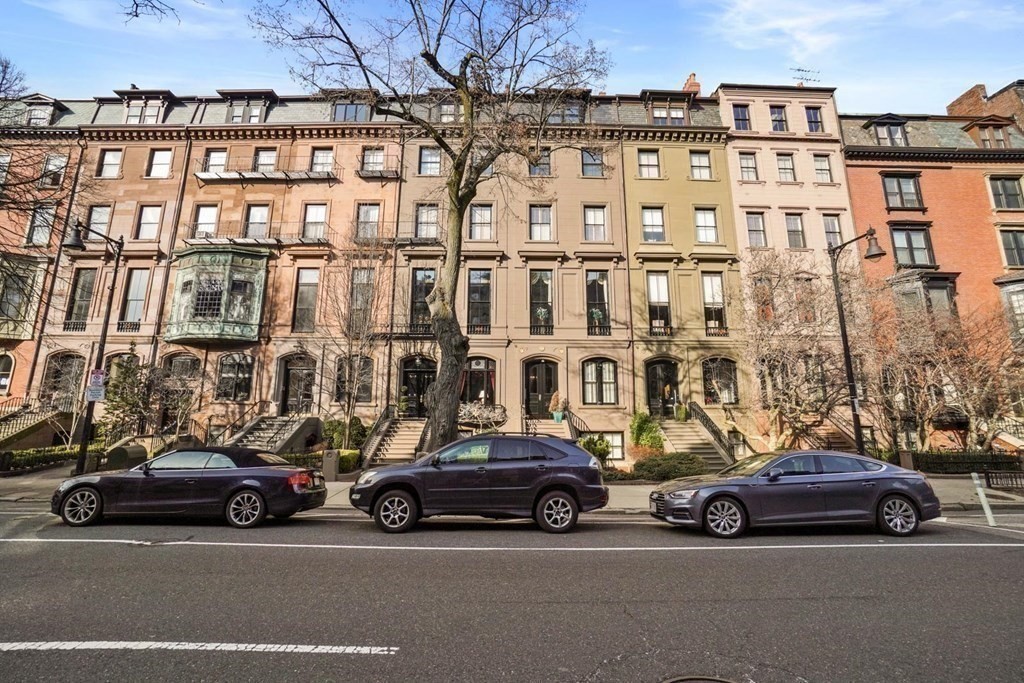 202 Beacon Street, Unit 3 Boston, MA 02116 - Photo 35 of 41
