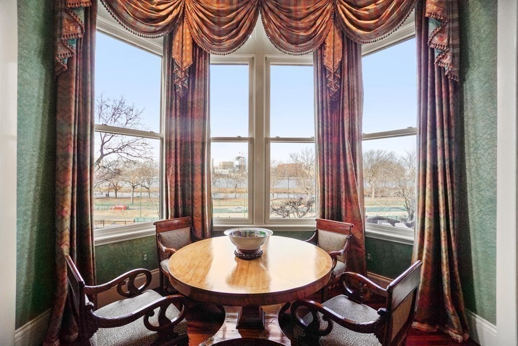 202 Beacon Street, Unit 3 Boston, MA 02116 - Photo 6 of 41