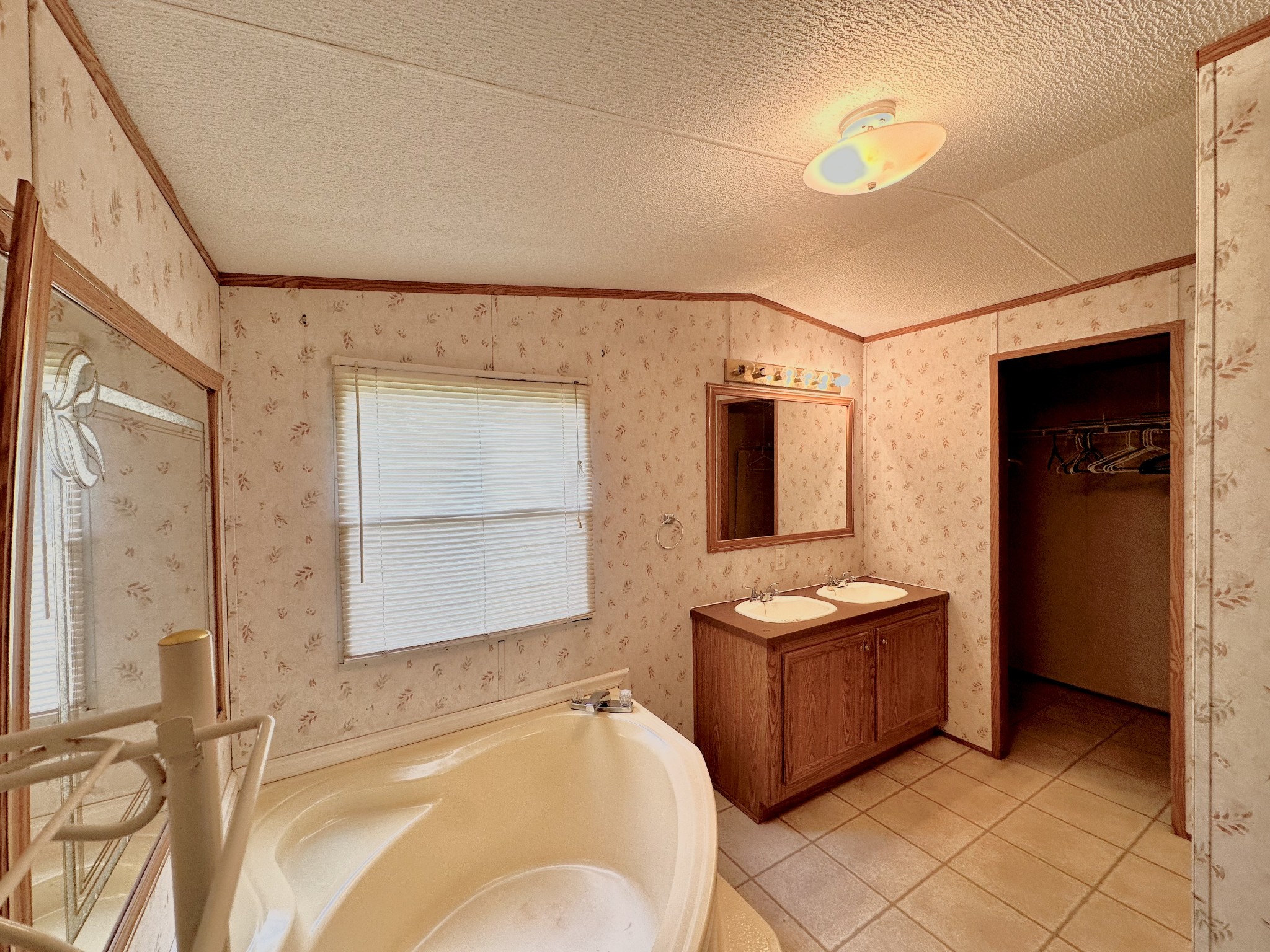 1865 McWhorter Road Cunningham, TN 37052 - Photo 10 of 22