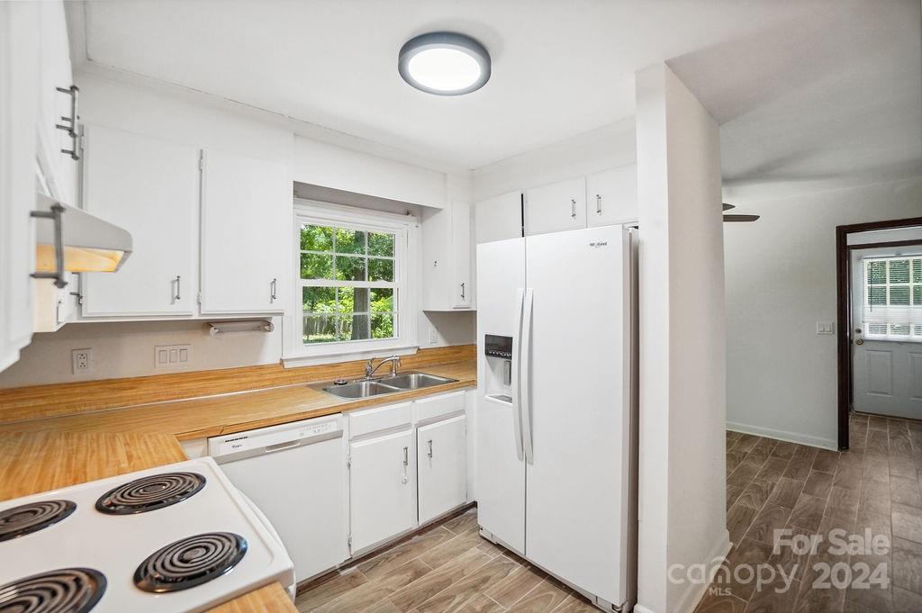 8218 Castlekeep Road Charlotte, NC 28226 - Photo 18 of 48 Gallery Image 18