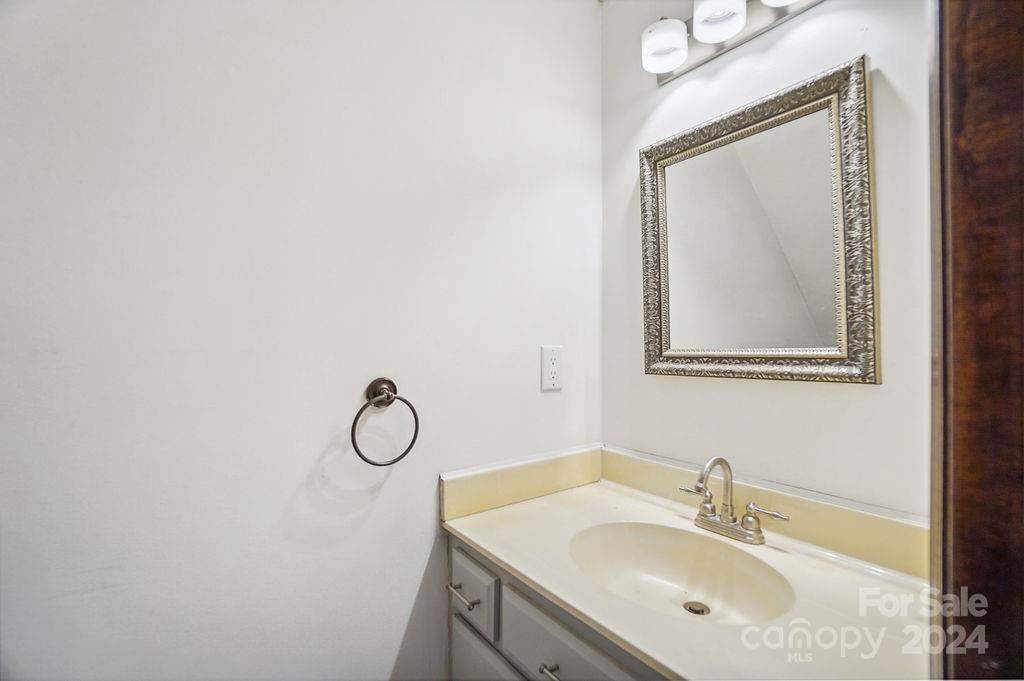 8218 Castlekeep Road Charlotte, NC 28226 - Photo 25 of 48 Gallery Image 25