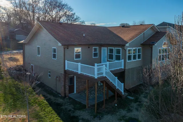 $697,000 | 309 Chuniloti Circle, Loudon, TN 37774