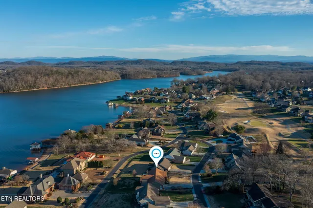 $697,000 | 309 Chuniloti Circle, Loudon, TN 37774