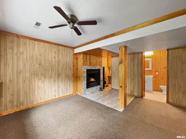 $349,900 | 18196-18200 River Road, Danvers, IL 61732