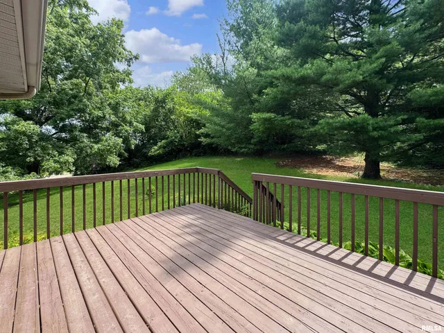 $349,900 | 18196-18200 River Road, Danvers, IL 61732