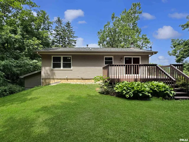 $349,900 | 18196-18200 River Road, Danvers, IL 61732