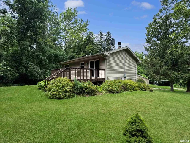 $349,900 | 18196-18200 River Road, Danvers, IL 61732