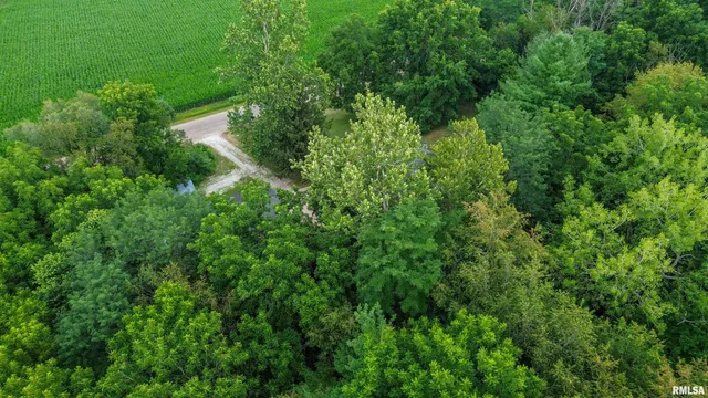 $349,900 | 18196-18200 River Road, Danvers, IL 61732