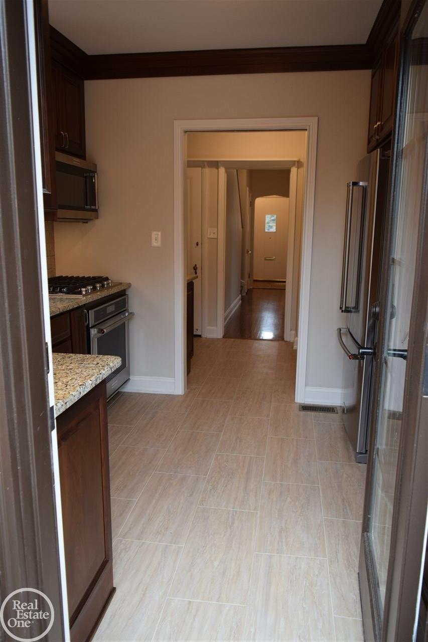 552 Cadieux Road Grosse Pointe, MI 48230 - Photo 44 of 51 Gallery Image 44