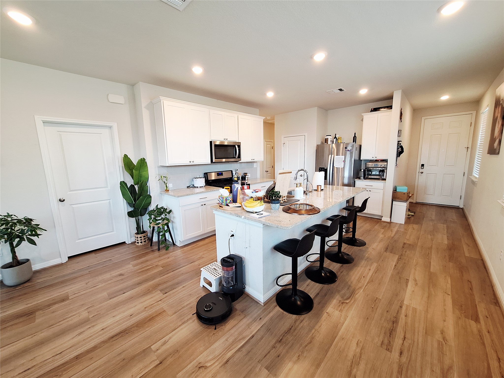 417 Dipprey Lane Georgetown, TX 78628 - Photo 2 of 25