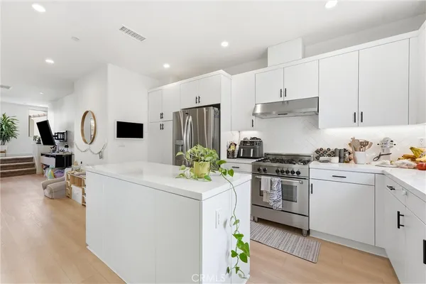 $4,500 | 137 Milky Way, Irvine, CA 92618