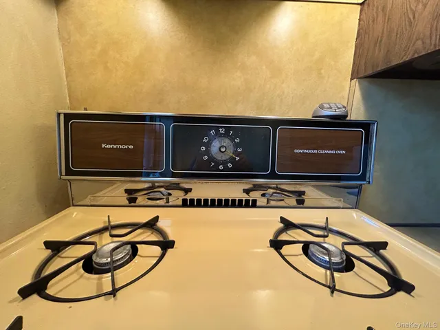 a close view of stove