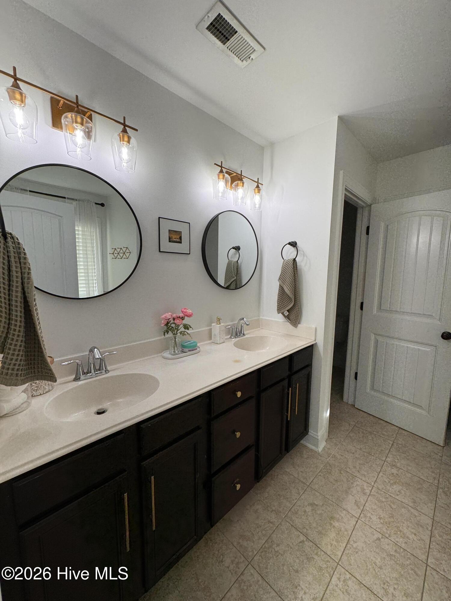 421 Wolfe Lane Hubert, NC 28539 - Photo 12 of 24 421 Wolfe Lane