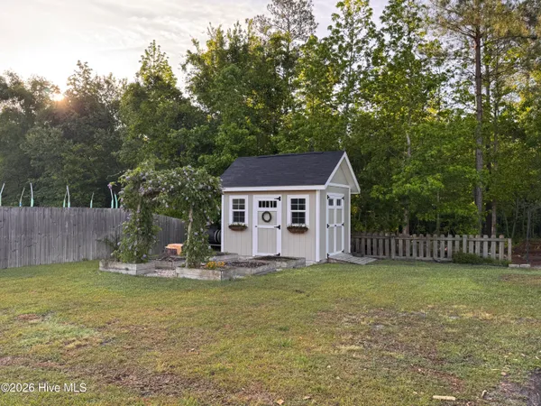 $2,800 | 421 Wolfe Lane, Hubert, NC 28539