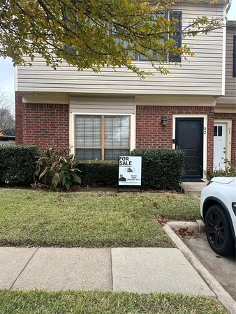$215,000 | 232 Samuel Boulevard, Unit 2, Coppell, TX 75019