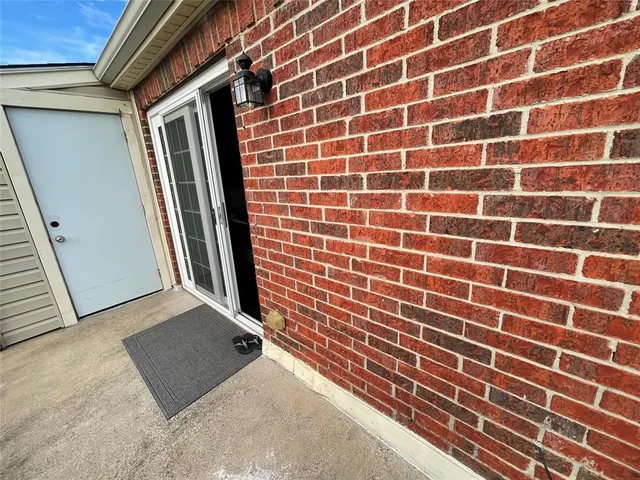 $230,000 | 232 Samuel Boulevard, Unit 2, Coppell, TX 75019