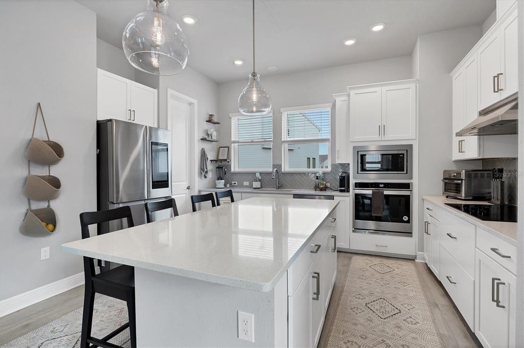 2353 Lindstrom Street Sarasota, FL 34237 - Photo 12 of 44