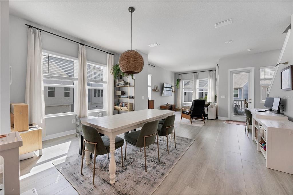 2353 Lindstrom Street Sarasota, FL 34237 - Photo 16 of 44