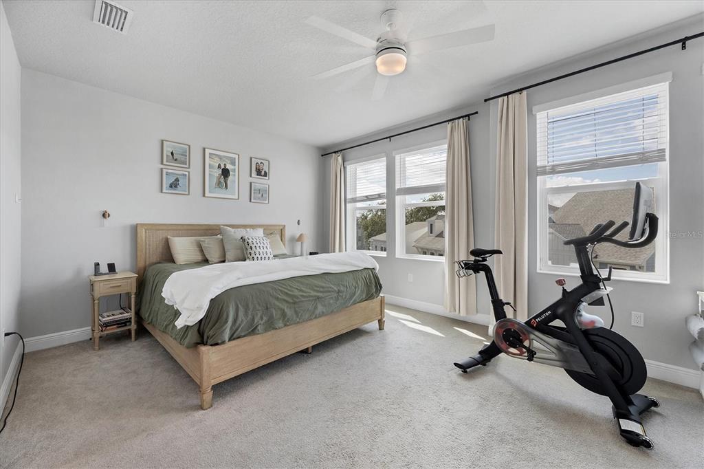 2353 Lindstrom Street Sarasota, FL 34237 - Photo 17 of 44