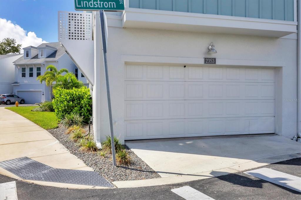 2353 Lindstrom Street Sarasota, FL 34237 - Photo 29 of 44