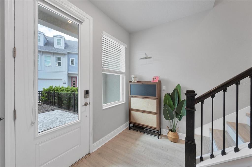 2353 Lindstrom Street Sarasota, FL 34237 - Photo 6 of 44