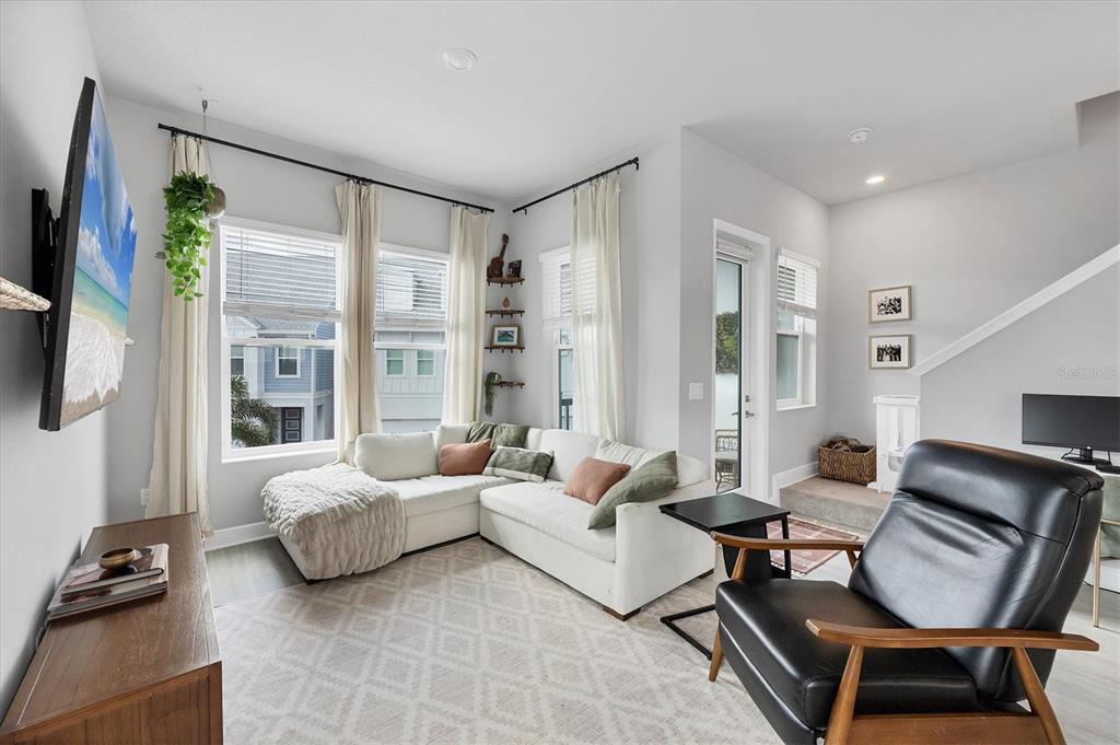 2353 Lindstrom Street Sarasota, FL 34237 - Photo 9 of 44