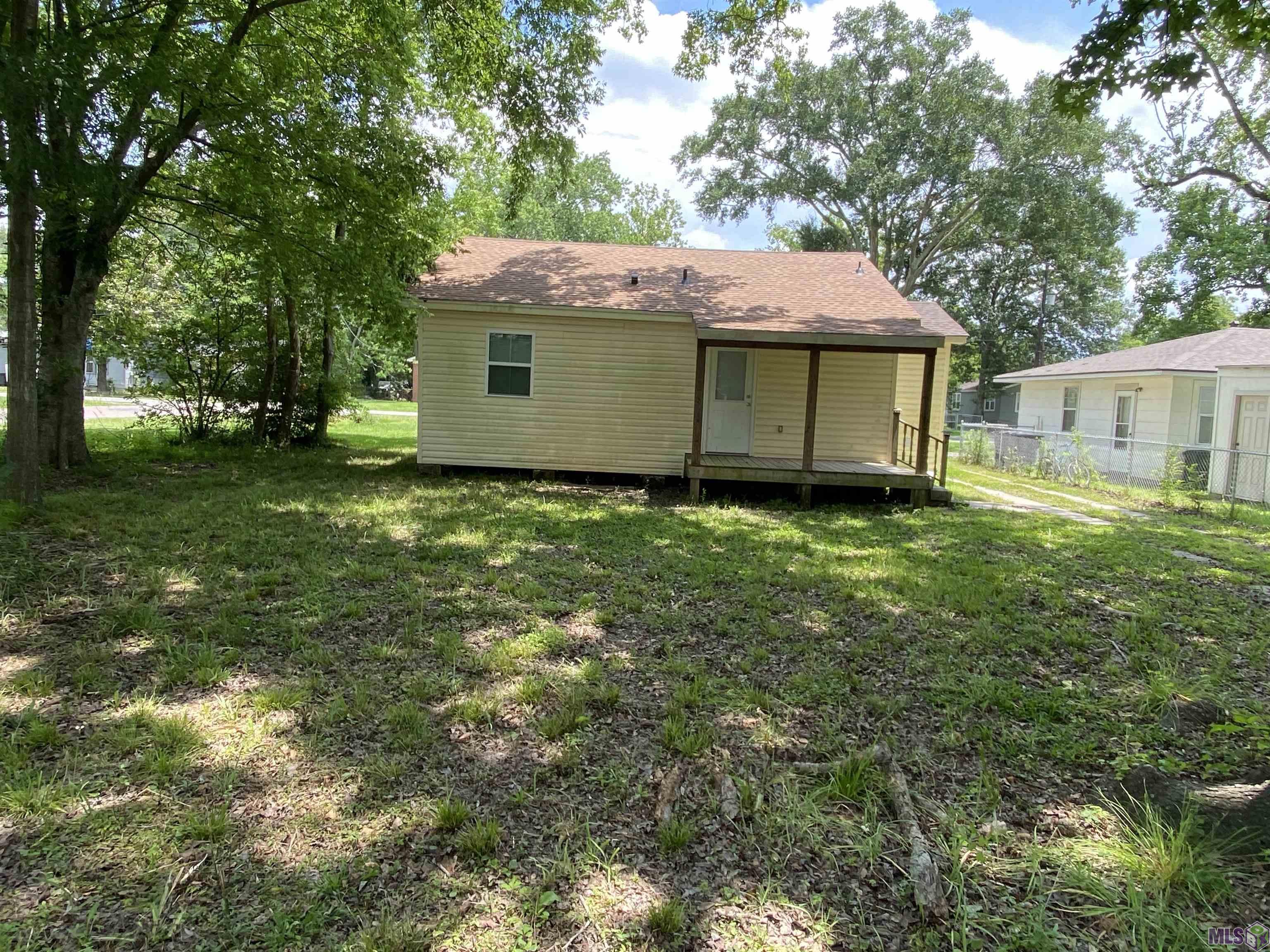 3765 Eaton Street Baton Rouge, LA 70805 - Photo 2 of 20