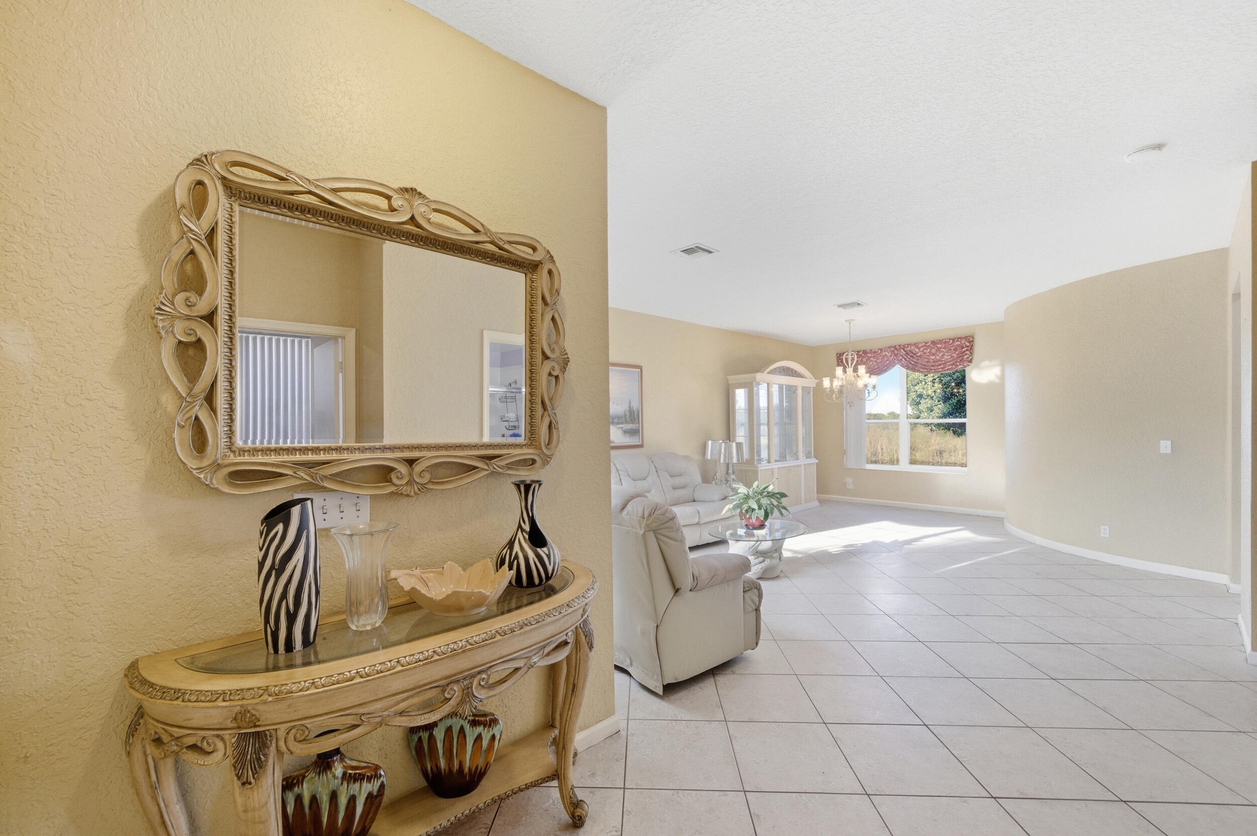2111 Southwest 148th Avenue Miramar, FL 33027 - Photo 10 of 53 6_021__d4s9421