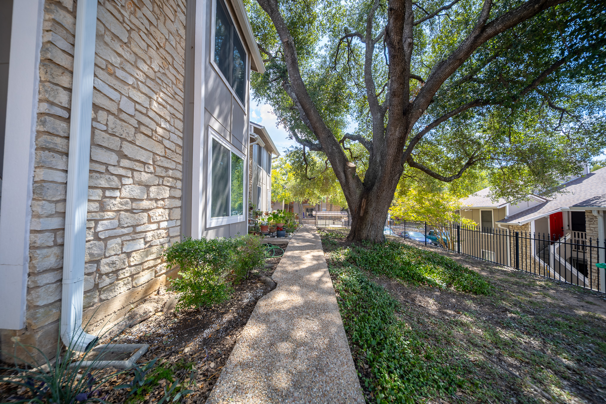 1740 Timber Ridge Road, Unit 124 Austin, TX 78741 - Photo 19 of 26 Gallery Image 19