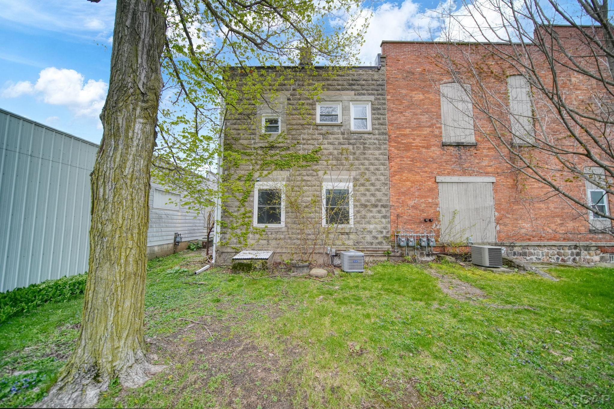 106 North Talbot Street Addison, MI 49220 - Photo 2 of 36