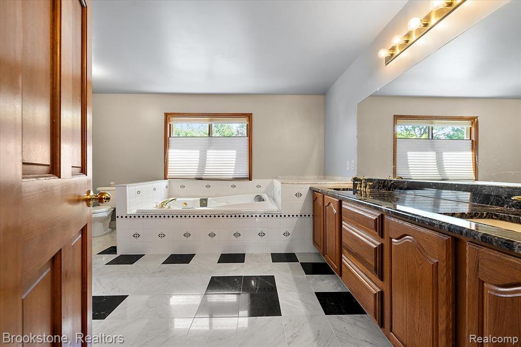 49650 Card Road Macomb, MI 48044 - Photo 28 of 59 Gallery Image 28