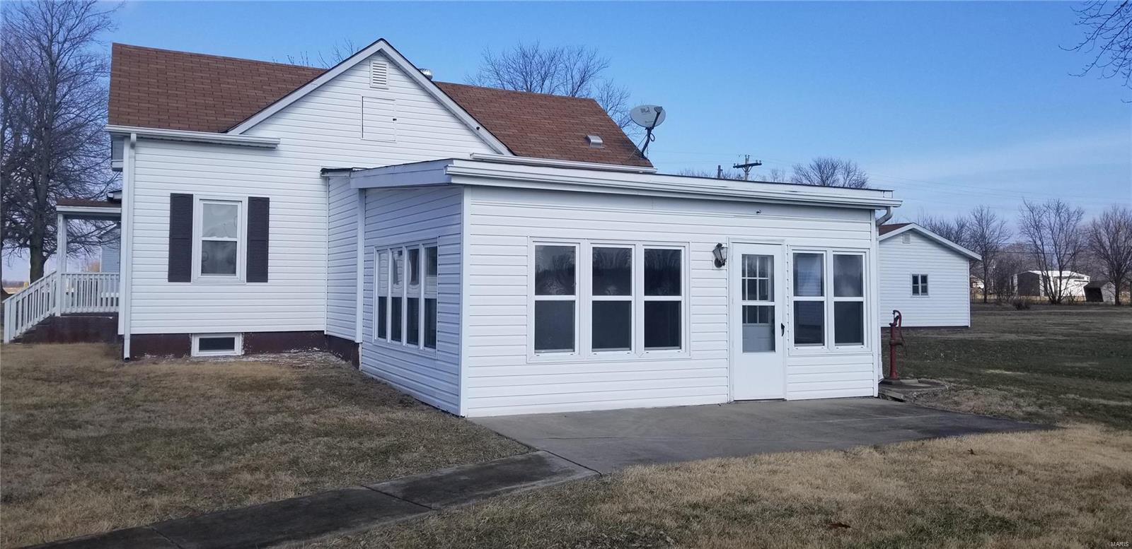 22711 Werner Road Mount Olive, IL 62069 - Photo 1 of 18
