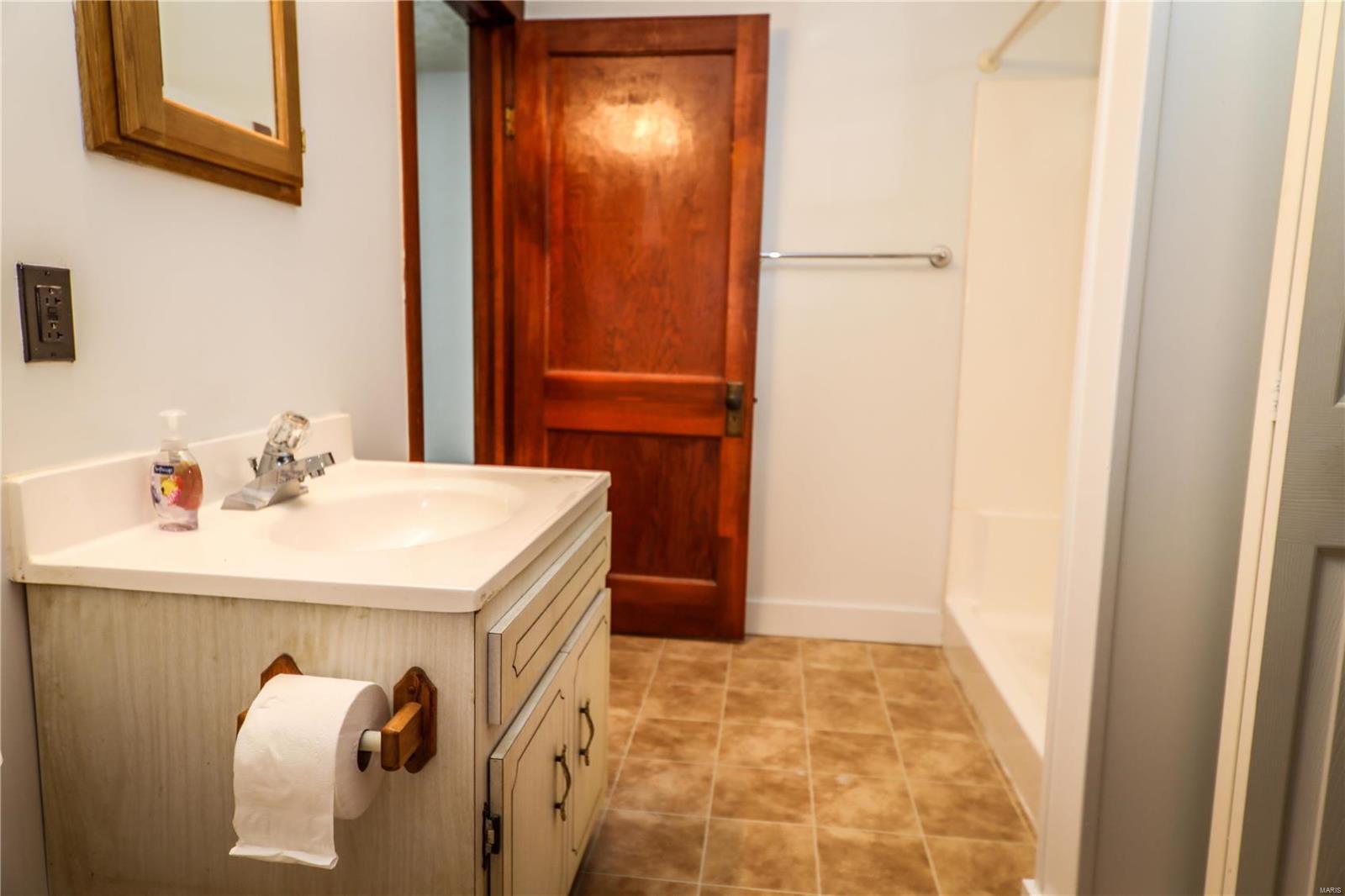 22711 Werner Road Mount Olive, IL 62069 - Photo 4 of 18