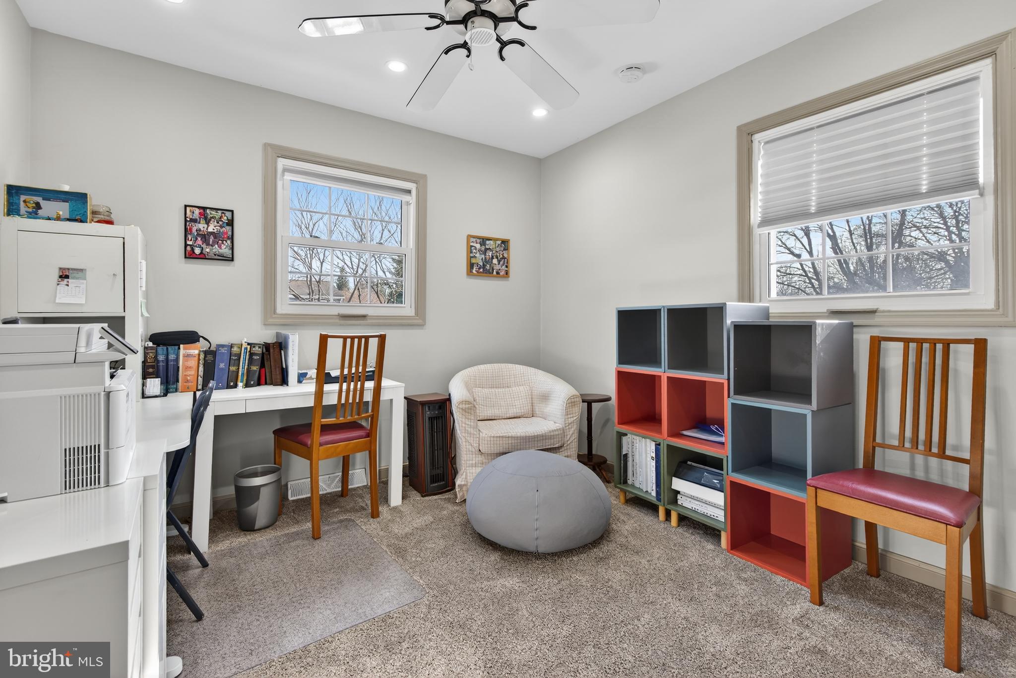 146 South Oak Street Lititz, PA 17543 - Photo 26 of 55 a room with furniture and window