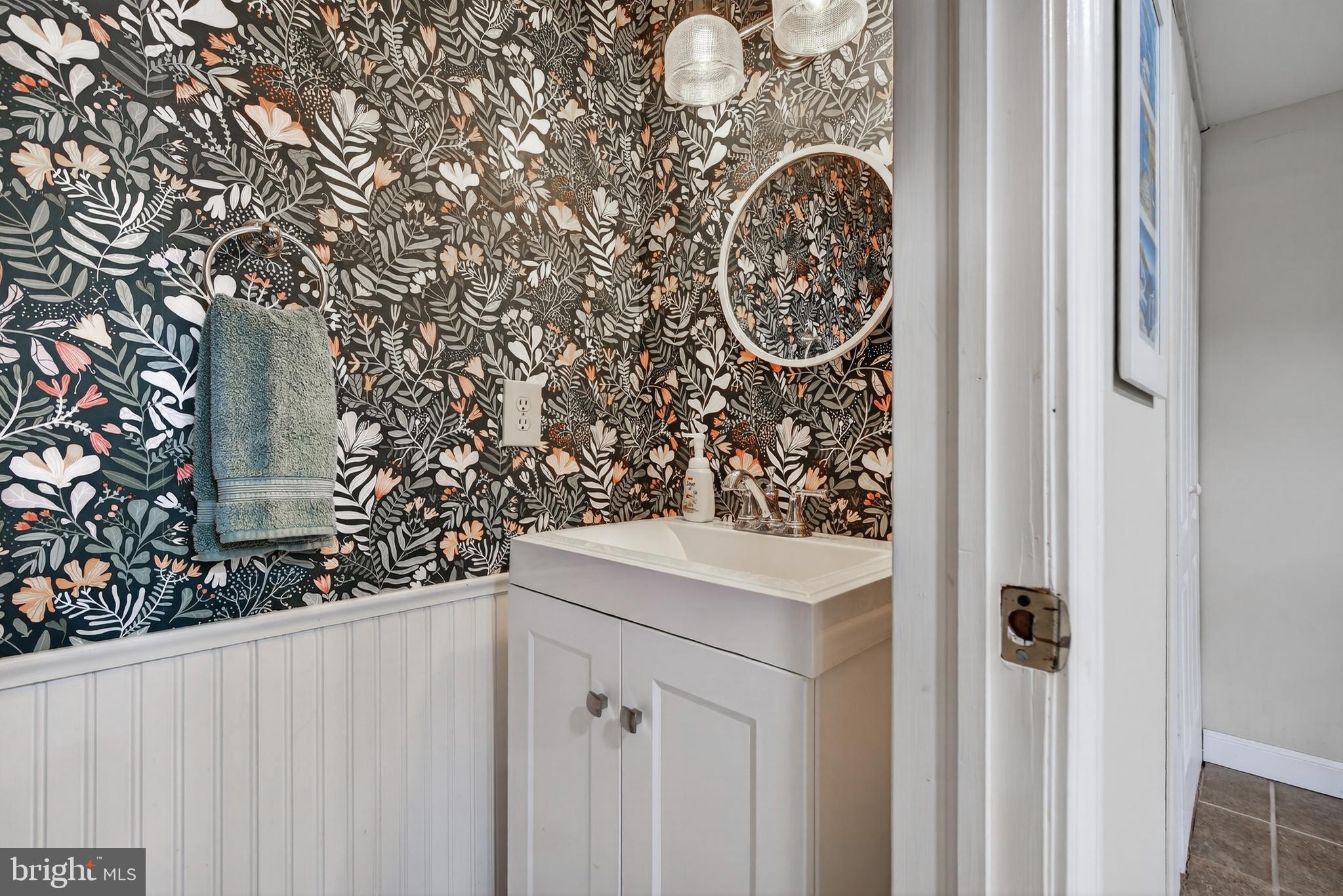 146 South Oak Street Lititz, PA 17543 - Photo 38 of 55 a view of a sink